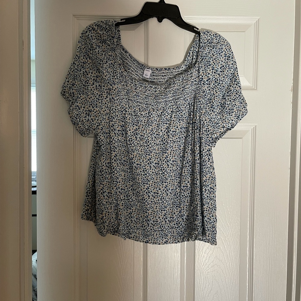 Old Navy Top